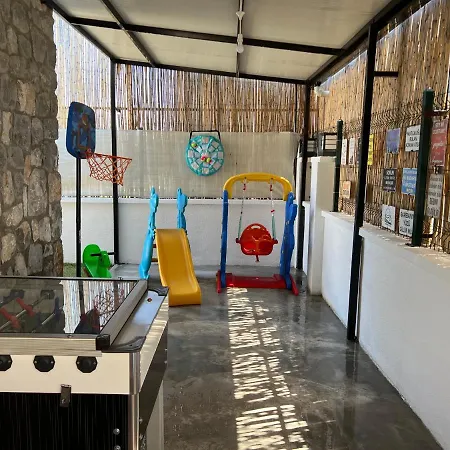 Muestakil Havuzlu Jakuzili Tatil Villasi ヴィラ フェティエ